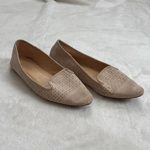 XOXO Shoes - XOXO Women's Beige cut out style Flats